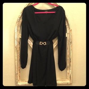Black split arm detail shift style dress
